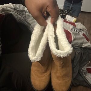 Cozy Tan girl Boots